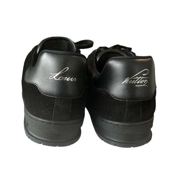 Louis Vuitton LV Uniform Trainer sneakers
SIZE: LV 8.5, US 9.5 - Picture 3 of 13
